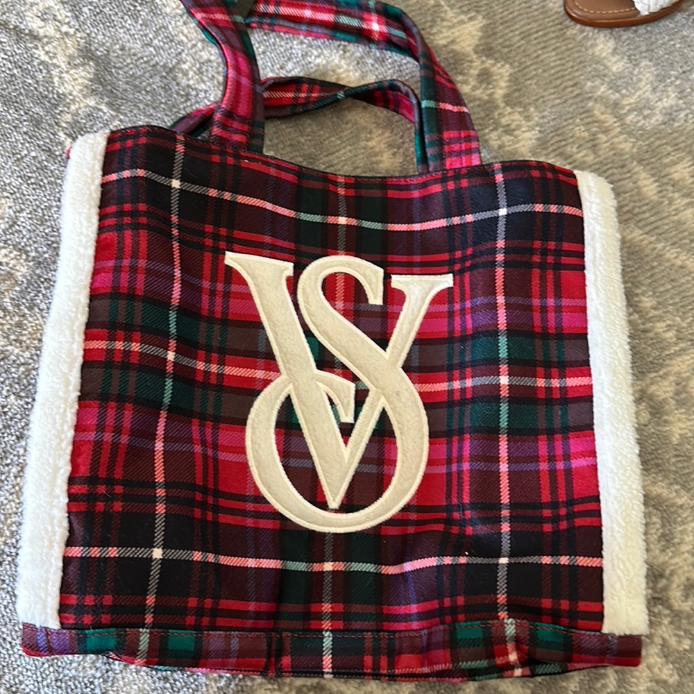 Vs plaid bag